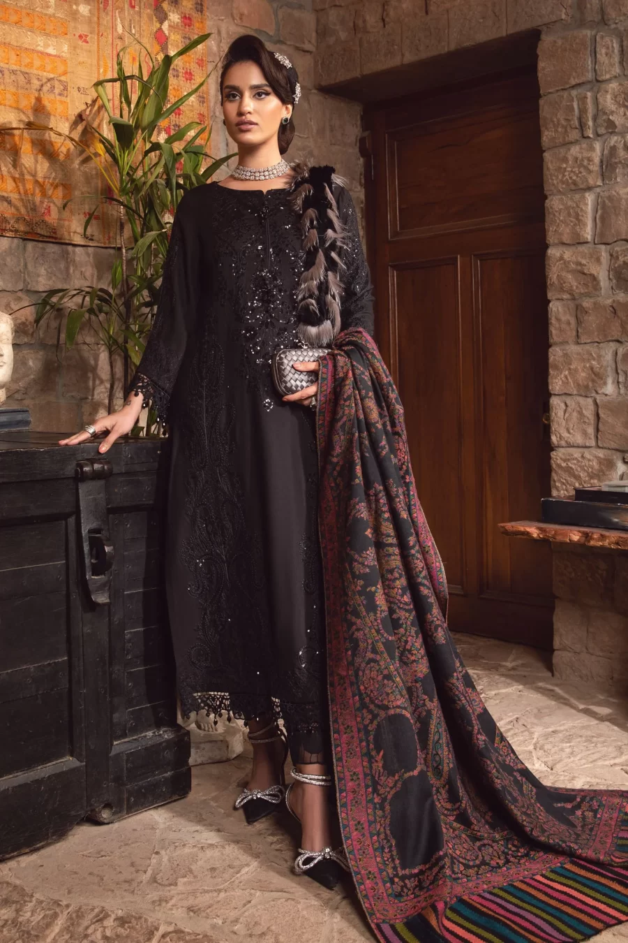 Buy Lahore suits online at Fabcollections. Featuring embroidered linen panels, woven shawl, and dyed trousers. Free shipping & COD available!