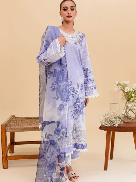 Buy Karachi Pakistani suits at Fabcollections featuring lawn digital printed embroidered front, back, digital printed net dupatta, and organza embroidery patch.