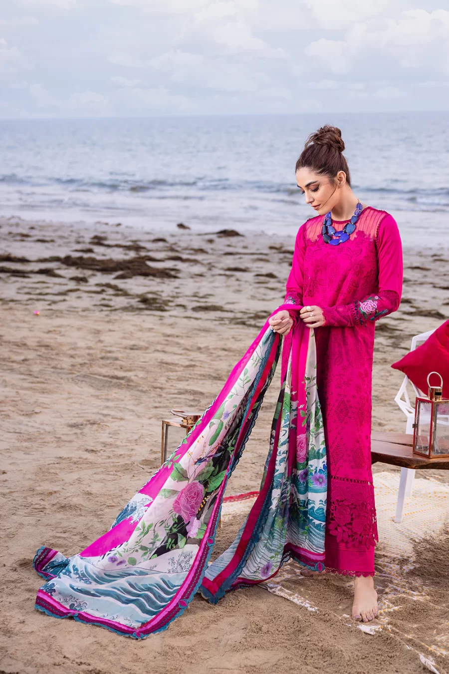 Discover unstitched elegance with embroidered lawn, silk dupatta, and cambric trouser. Includes organza borders and motifs. 100% original. Shop now at Fabcollection!