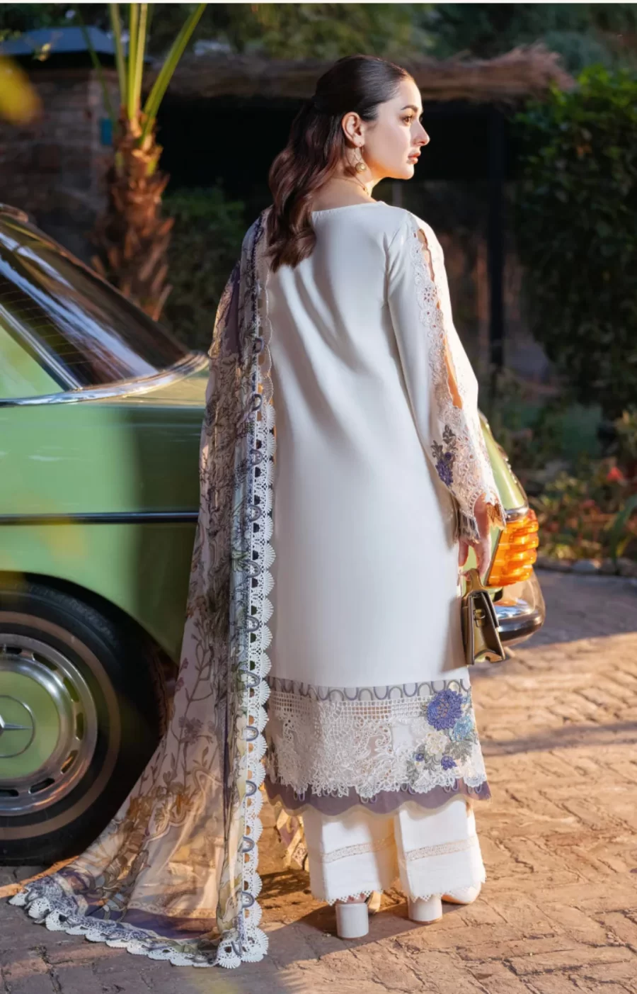 Jade Ombre X Hania Aamir Lawn 2025 - Image 2