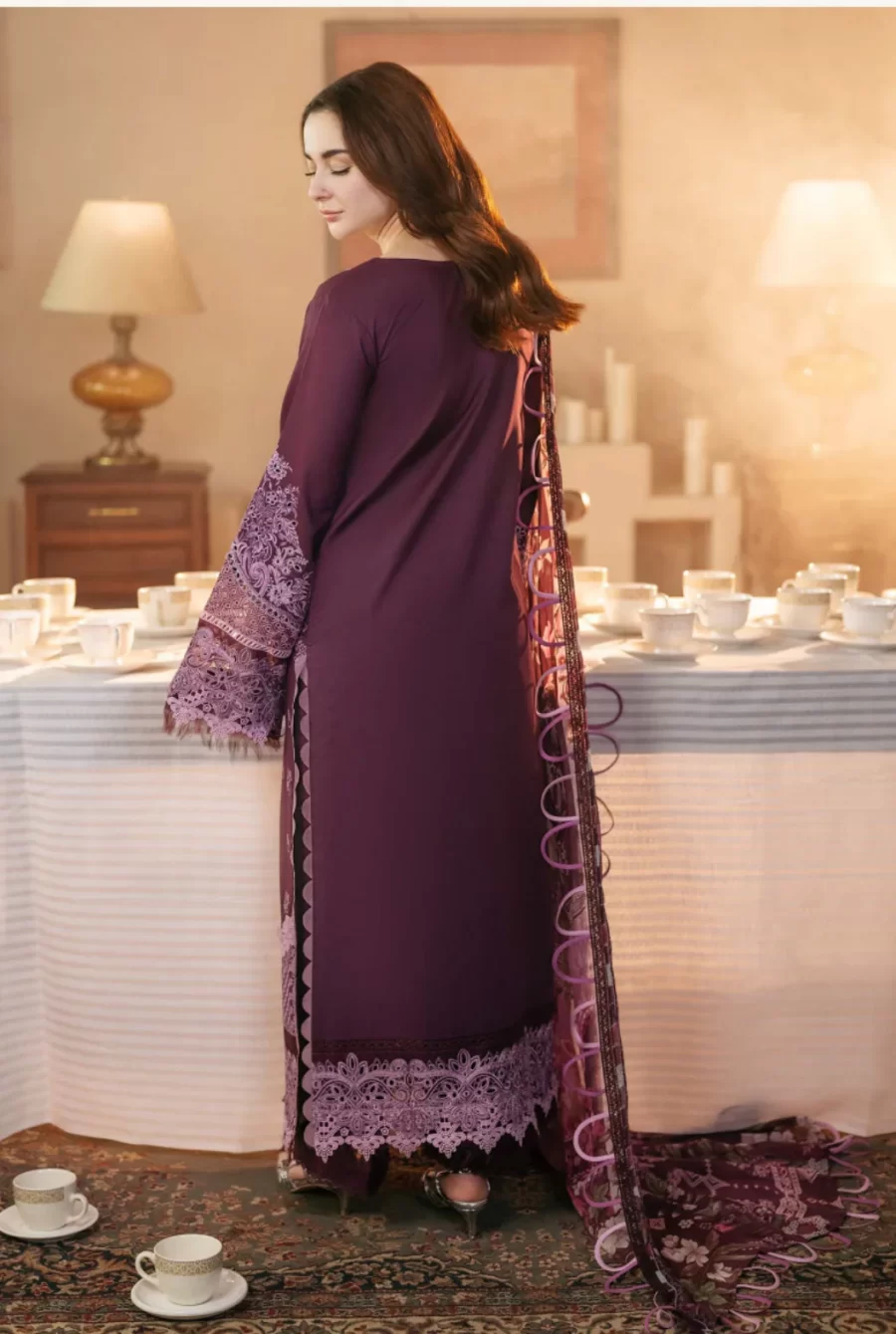 Jade Ombre X Hania Aamir Lawn 2025 - Image 2