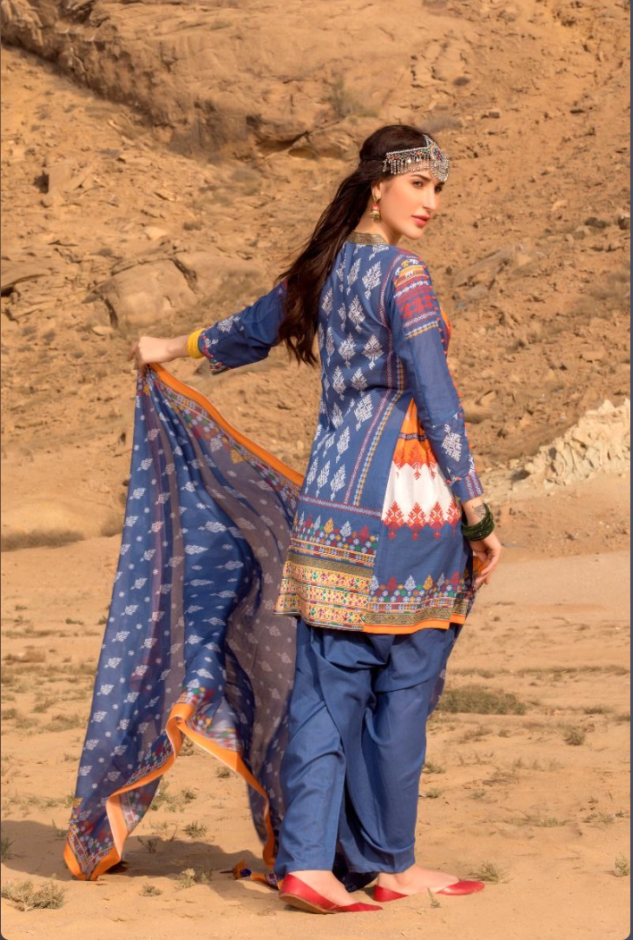 Printed Lawn Suit with Lawn Dupatta - Image 2