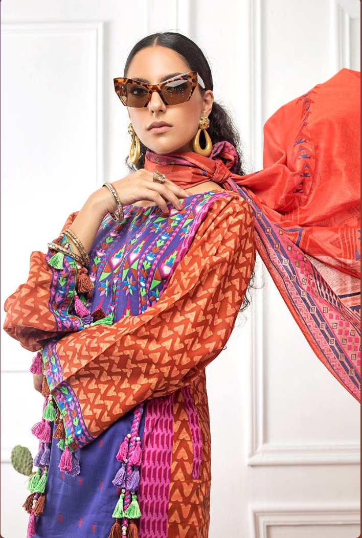 Printed Lawn Suit with Lawn Dupatta - Image 2