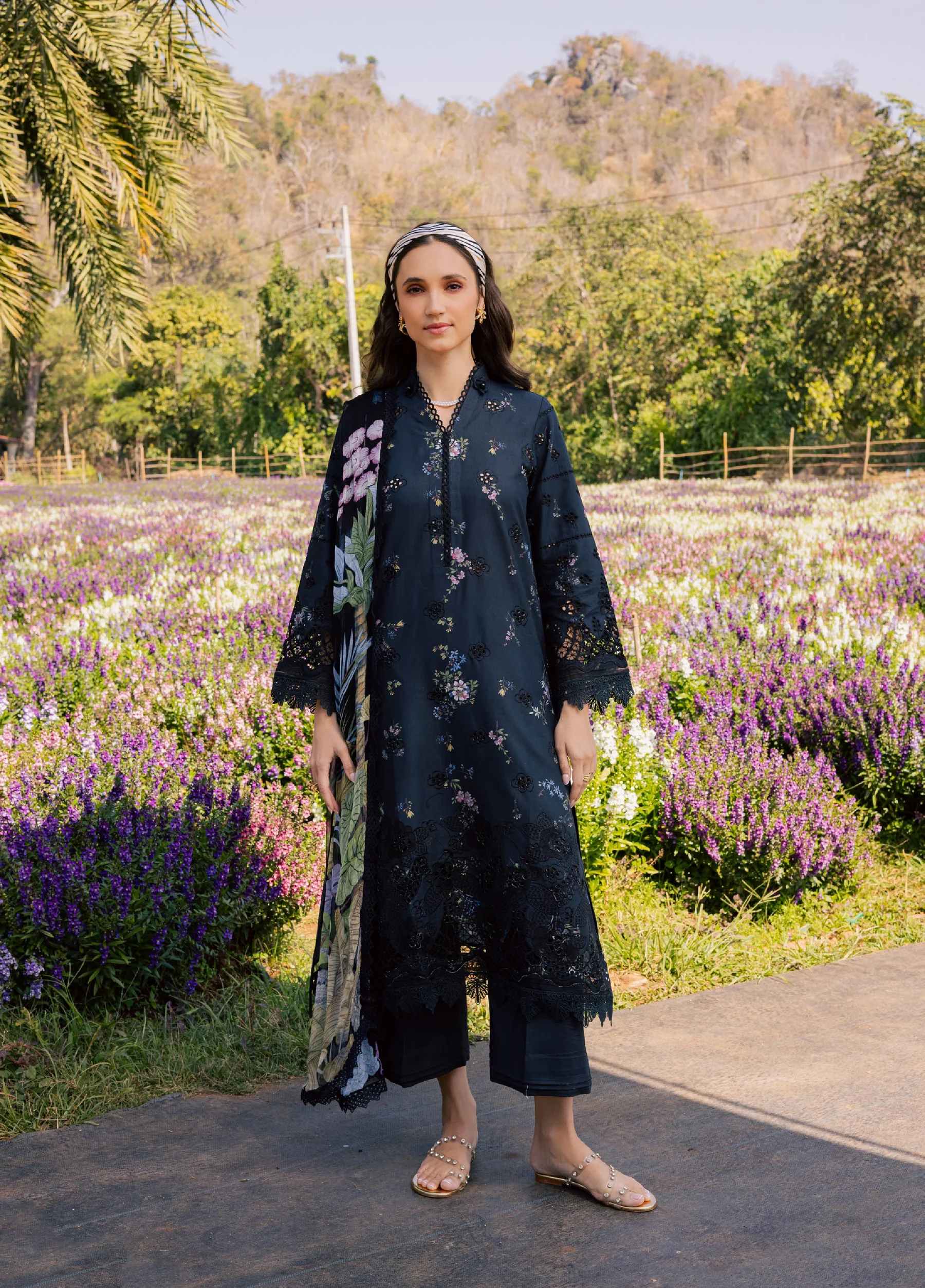 Shezlin by Aabyaan Unstitched Embroidered Chikankari 3 Piece Suit ABY26UCS LIYANA