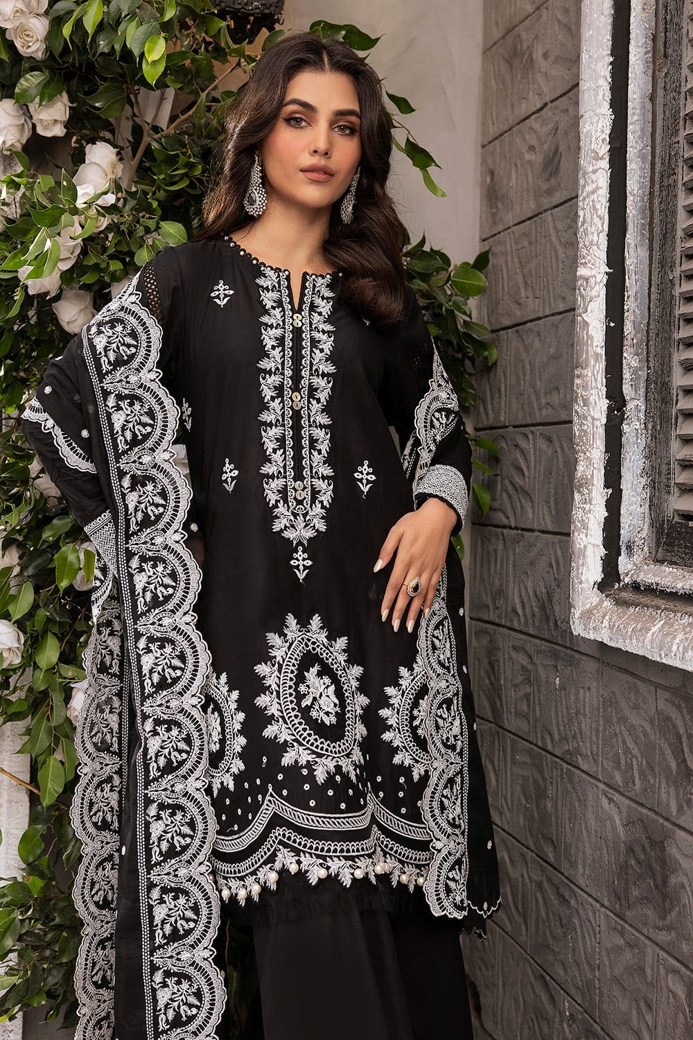 Lawn Suit with Embroidery and Paper Cotton Enbroidered Dupatta